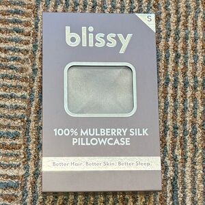 Blissy Silver Silk Pillowcase